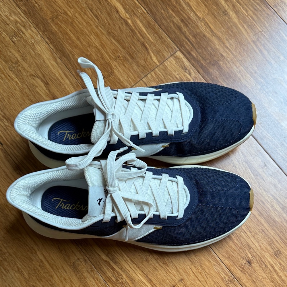 Tracksmith Women's Dark Blue and Cream Sneakers
